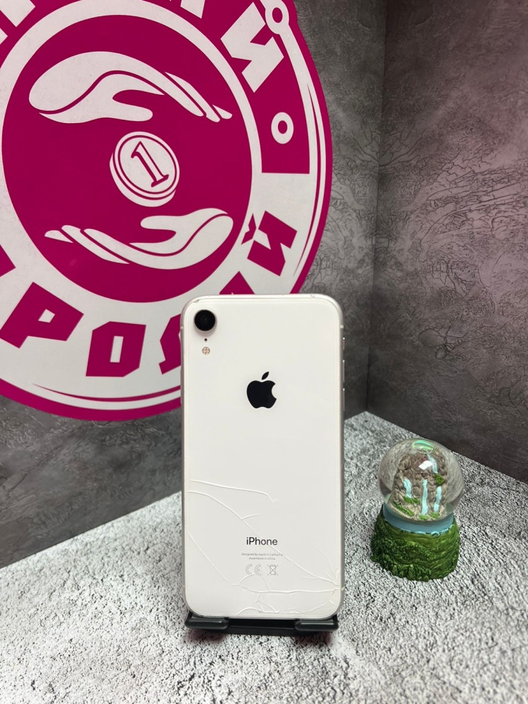 Смартфон iPhone XR 64 Gb 80%