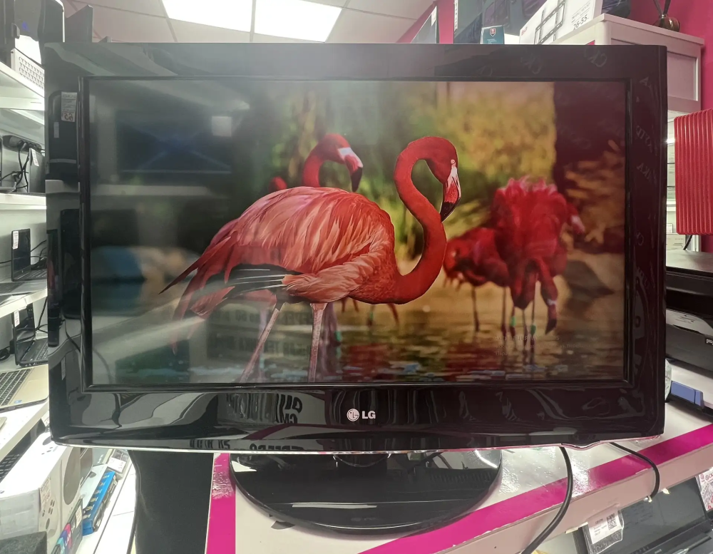 Телевизор LG 32LD420 32" б\смарт