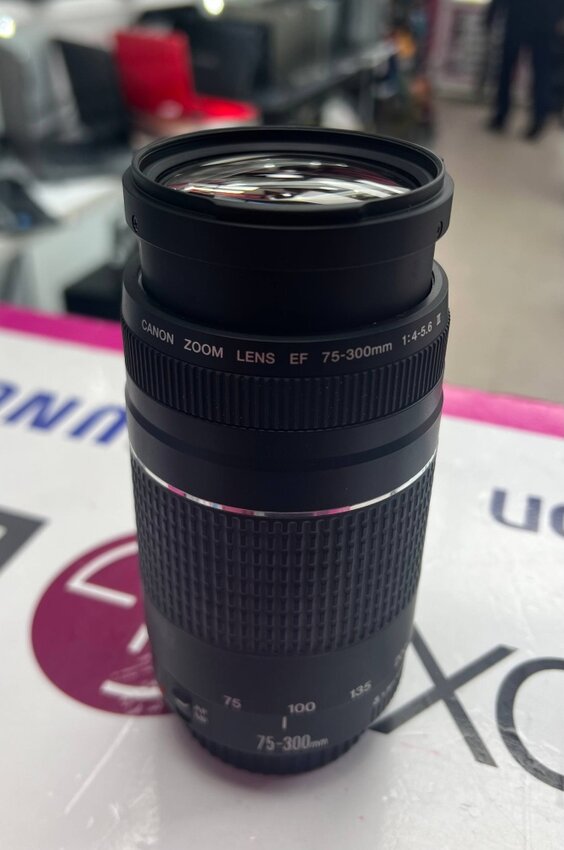 Объектив canon zoom lens ef 75-300 мм