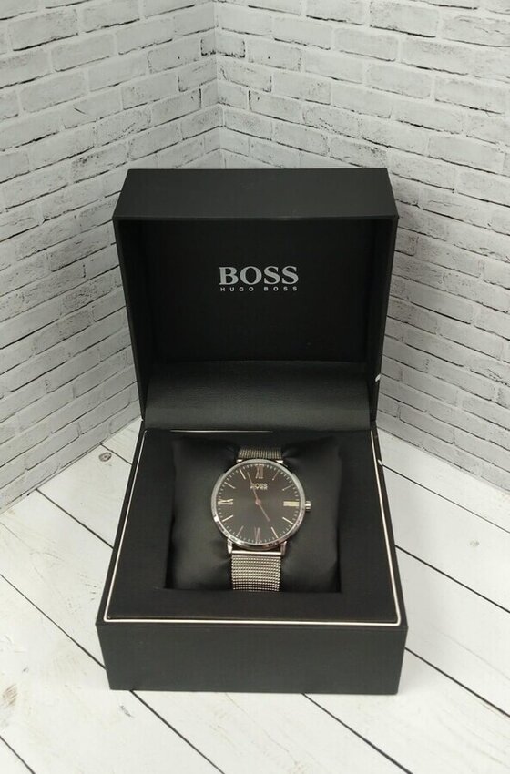 Часы Hugo Boss HB286