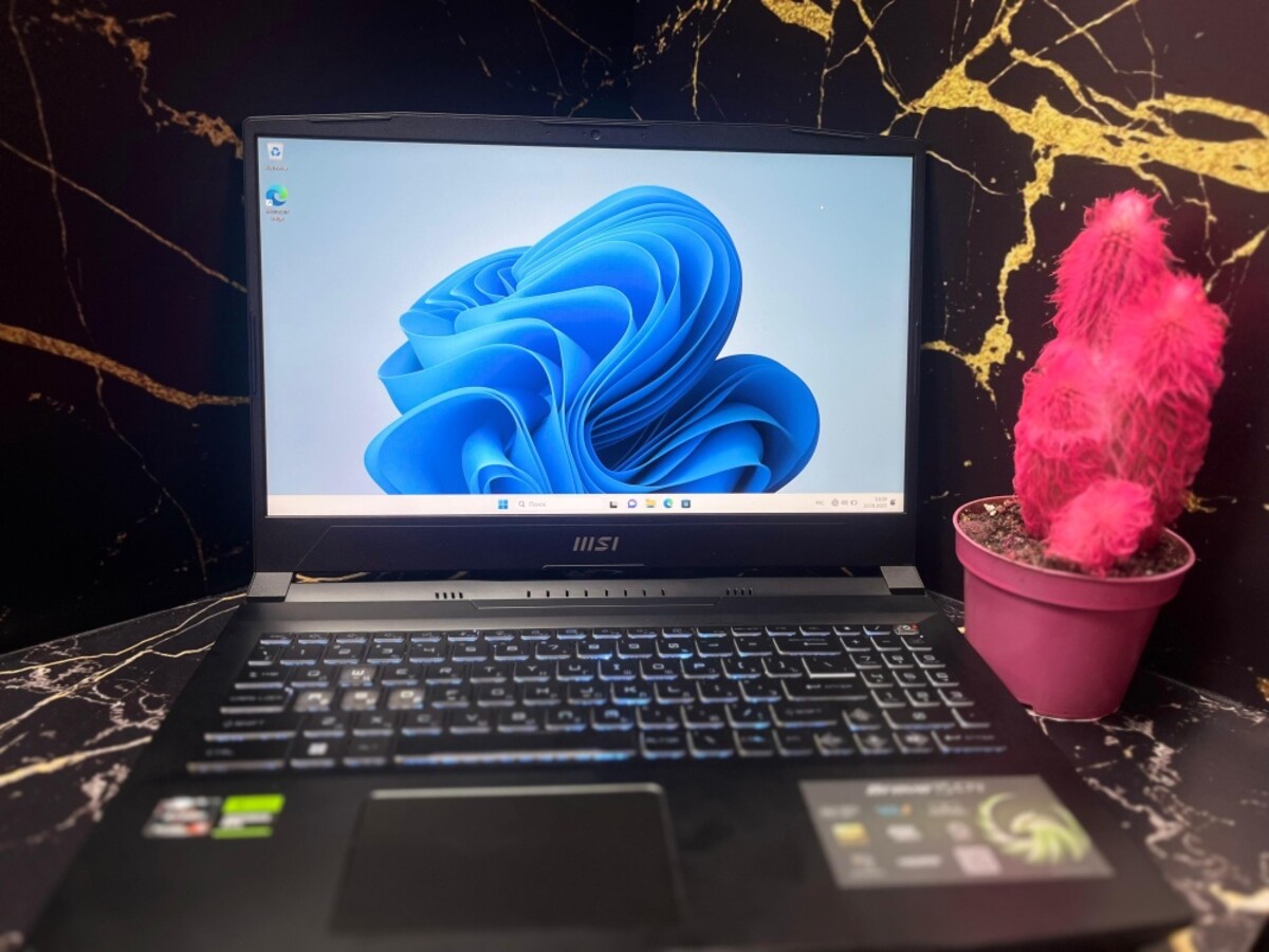 Ноутбук MSI brado 15 ryzen 5 7535hs\16\1tb\500 gb\rtx 4050 laptop gru