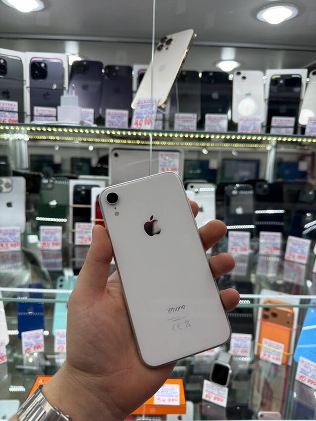 Смартфон iPhone XR 64 Gb